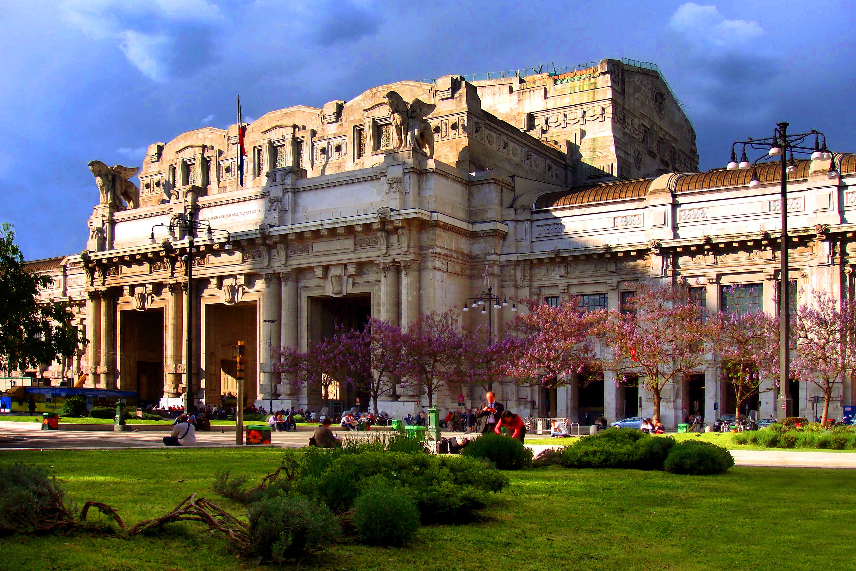 The front facade of Milano Central train station.