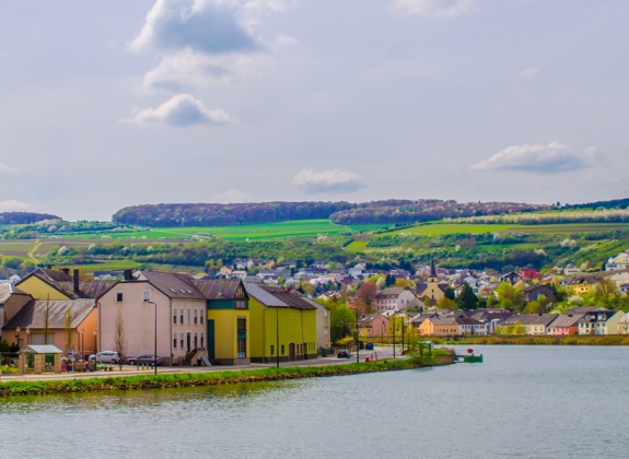 Moselle River in Luxembourg 1800x600 Moselle River in Luxembourg 1800x600