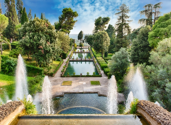 Railbookers private tours at Villa d’Este in Tivoli, Italy