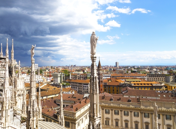 downtown-duomo-milan-cathedral-roof