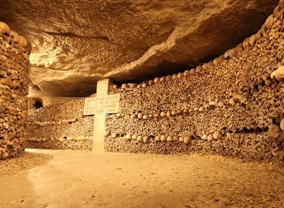paris-catacombs