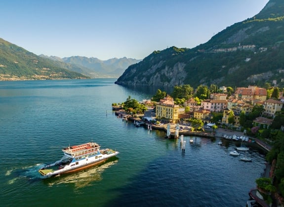 public-ferry-lake-como