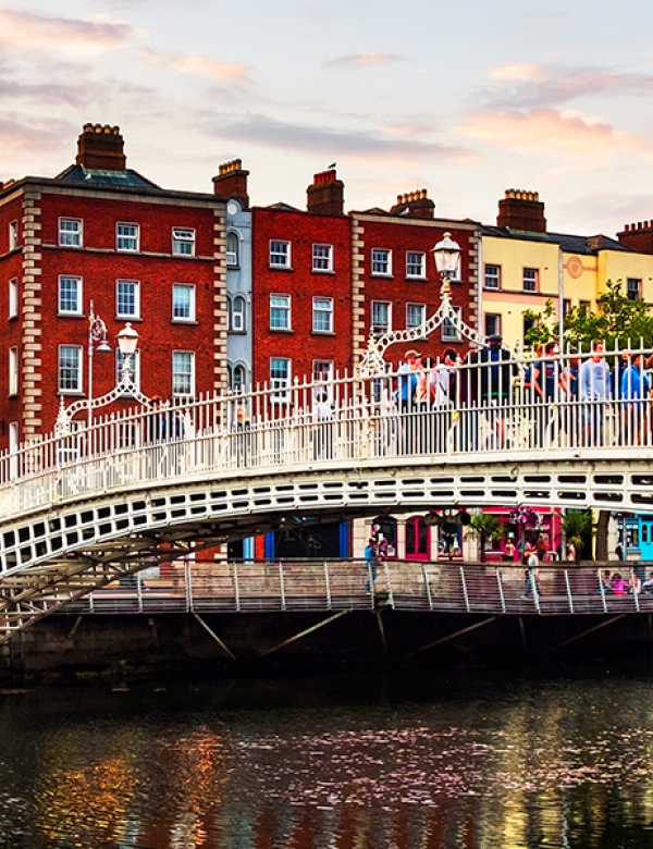 Dublin Dublin, Ireland city view by a bridge