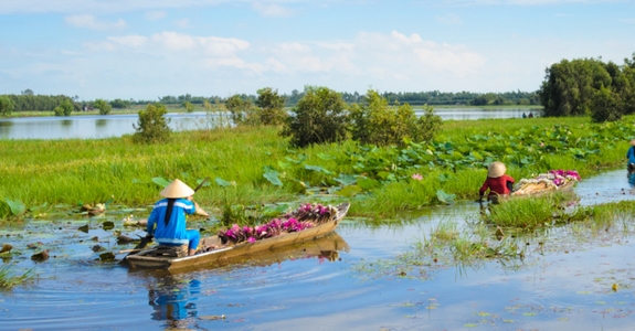 Mekong-Delta-Vietnam-1800x600