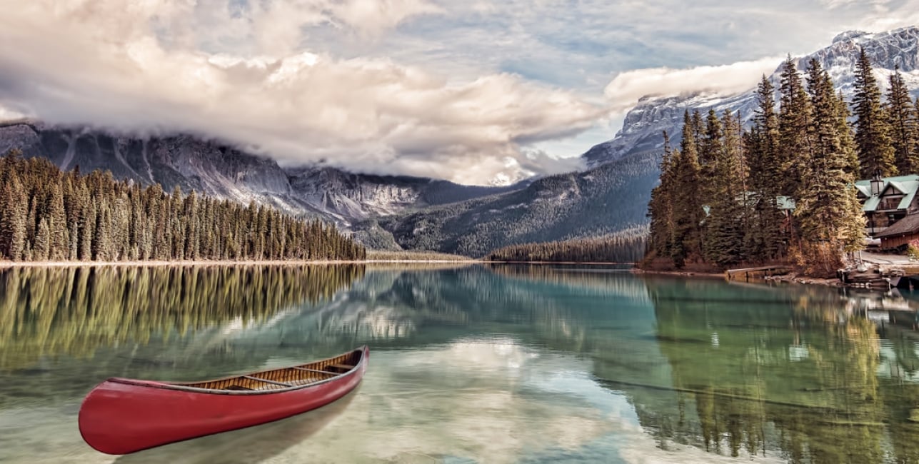 Canadian Rockies in Winter_Red Boat Canadian Rockies in Winter