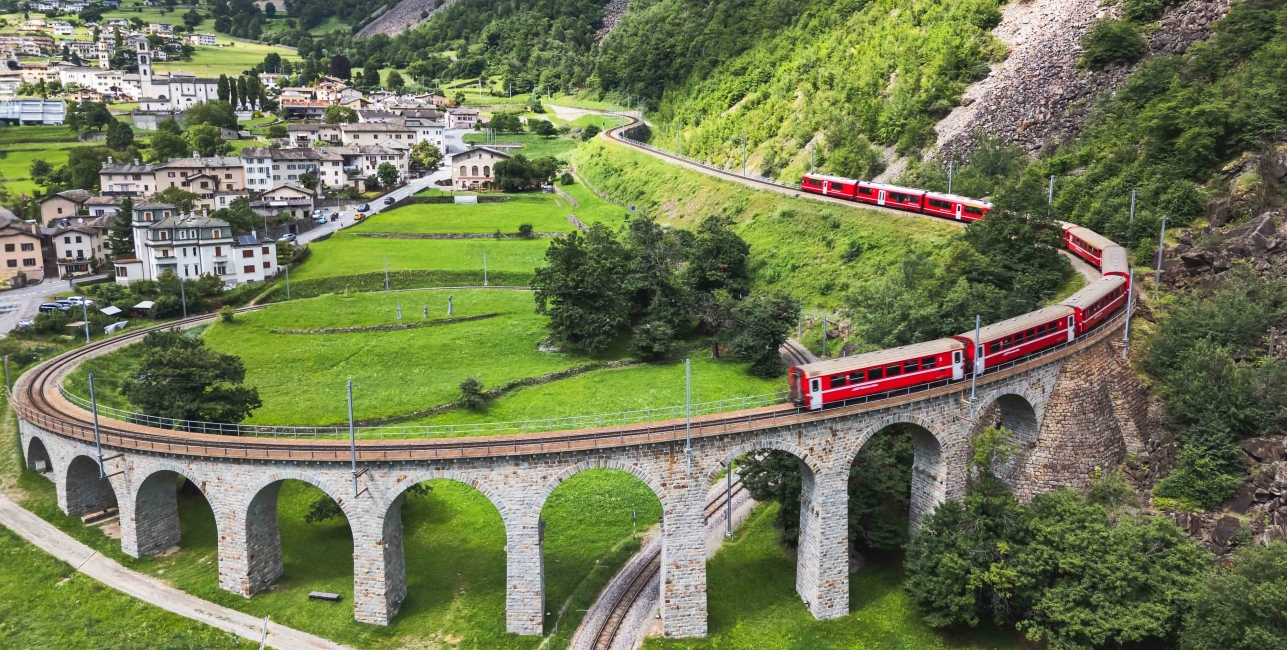 bernina_2493490057_web.jpg