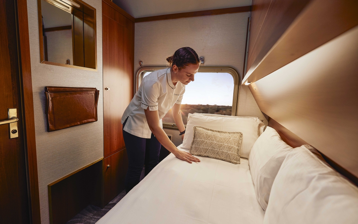 ghan_gold_premium_twin_cabin_-_night_configuration_2
