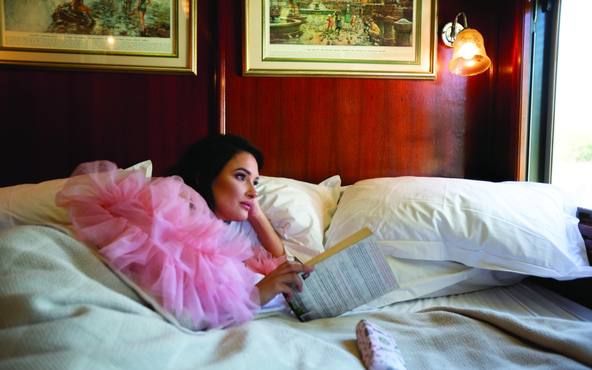 rvr-deluxeladybed1a-hres