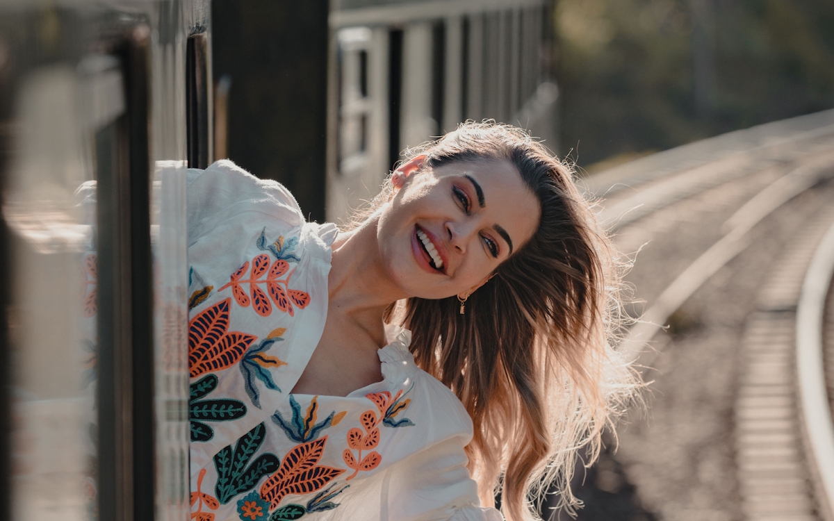 rvr-trainwindowsmile_rovos