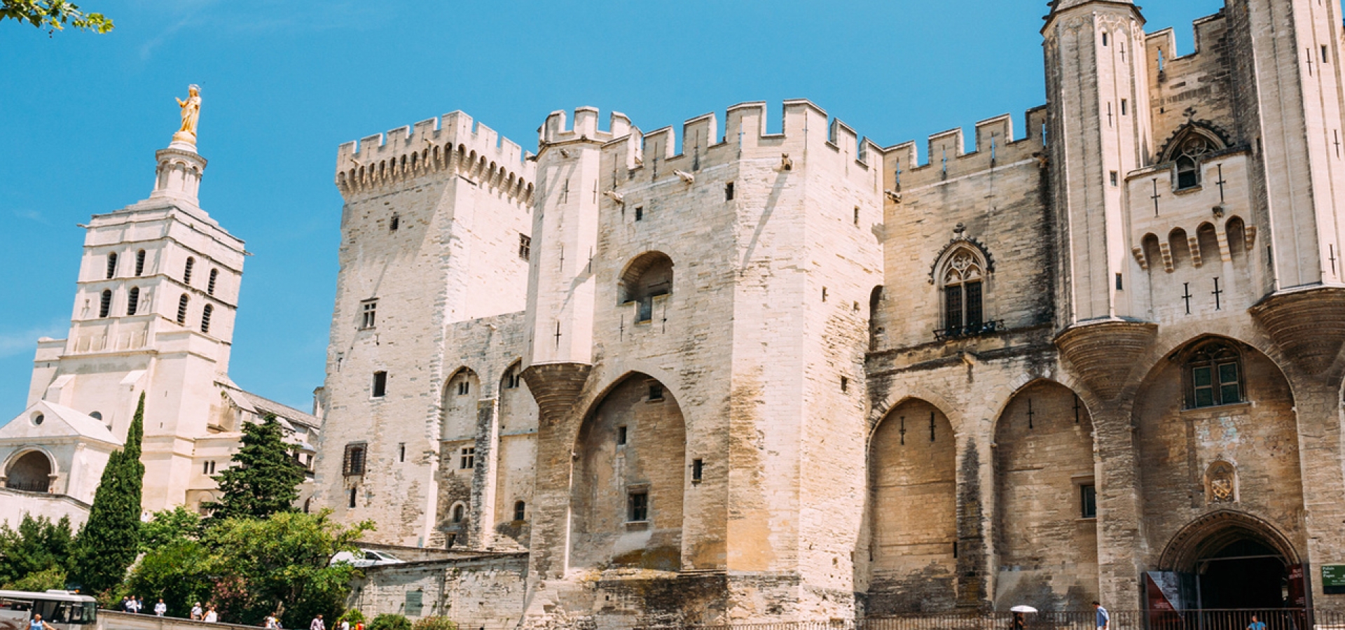 2.-Saint-Benezet-Avignon-France-1800x600