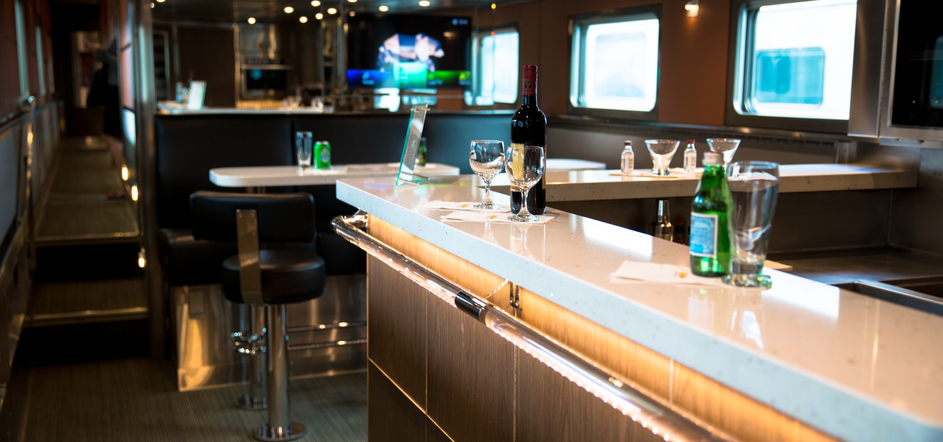 prestige bar on via rail