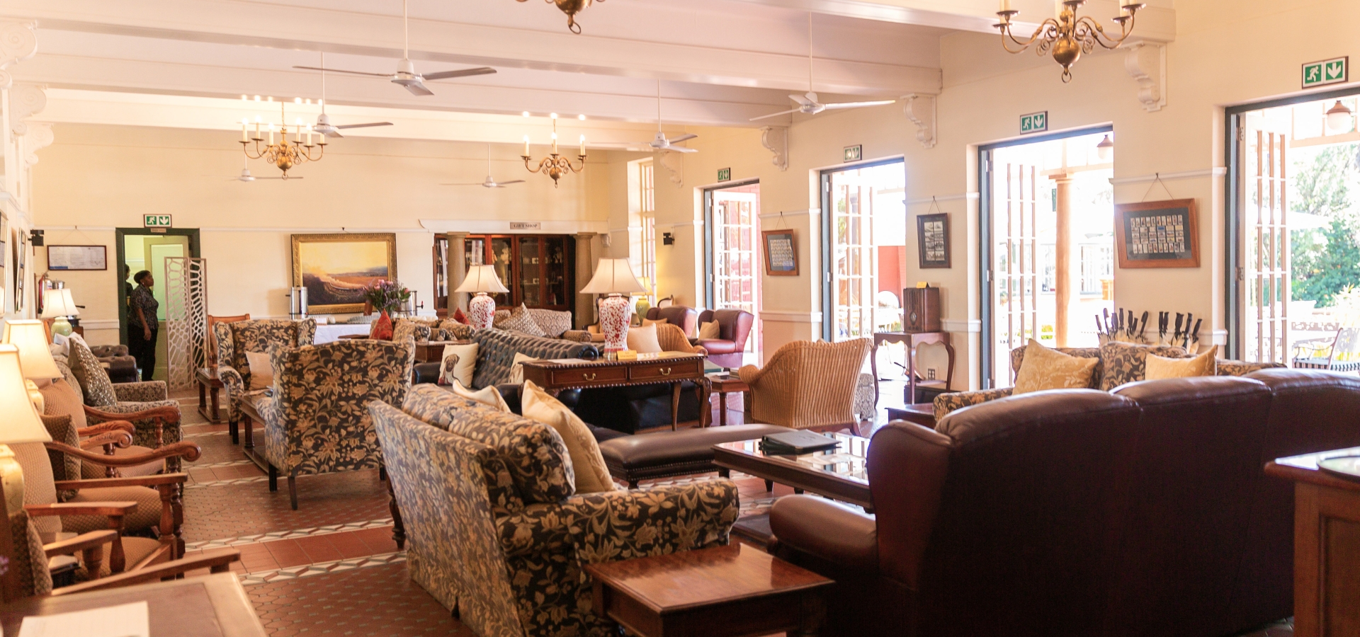 rvr-departureslounge1_rovos