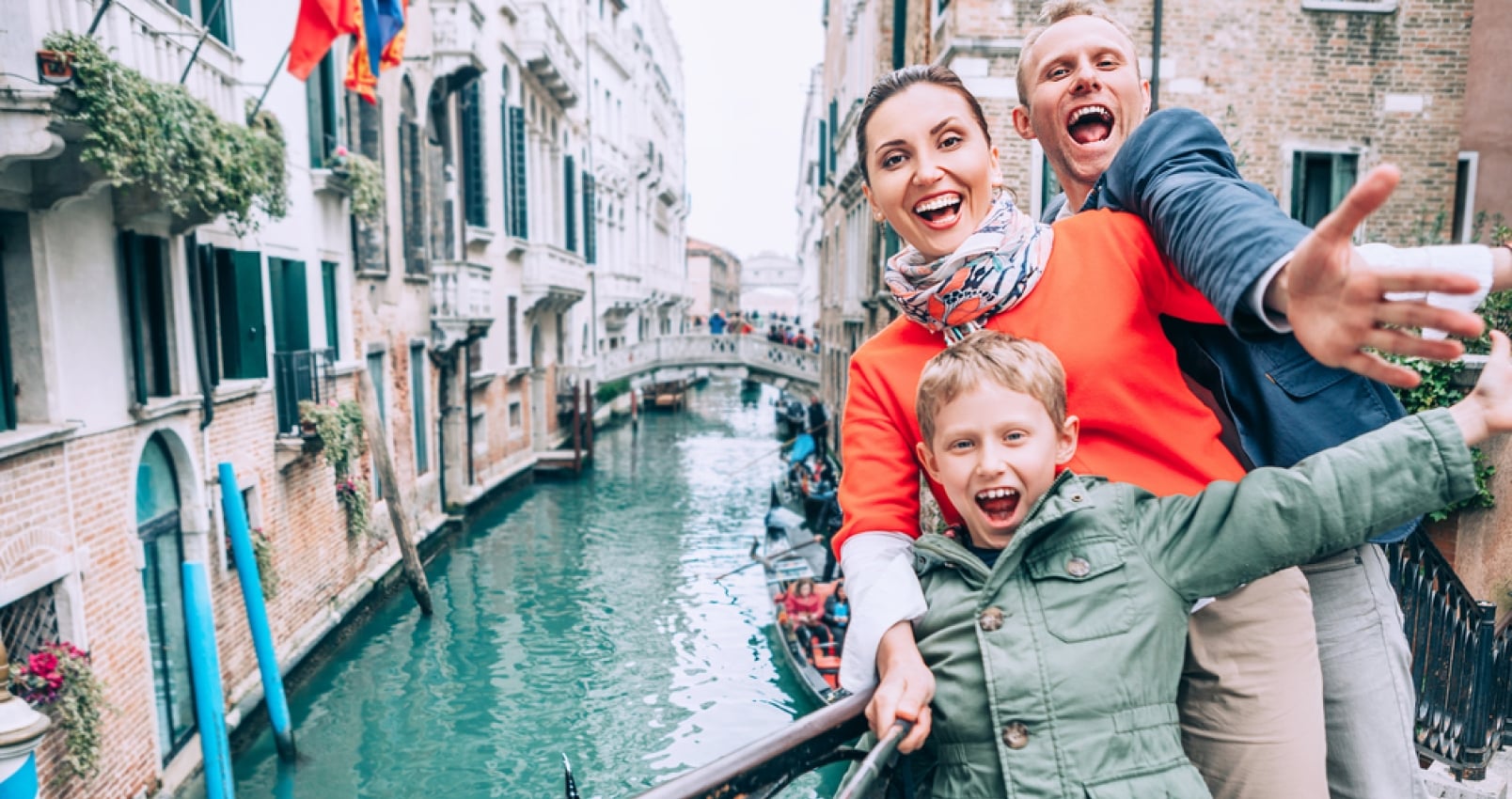 family_in_venice