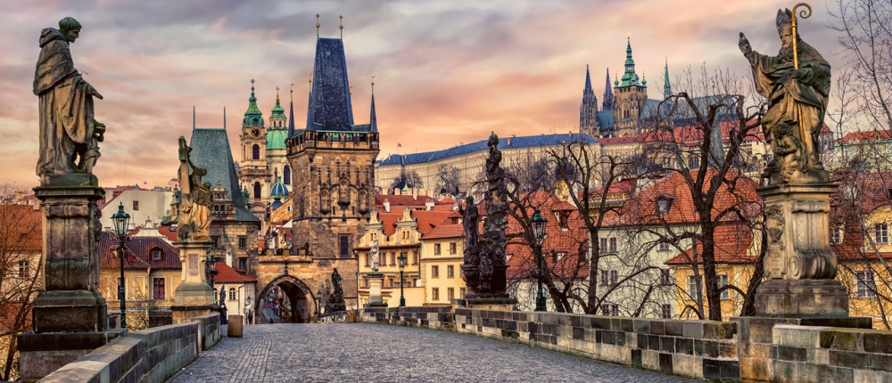 Prague_Charles-Bridge-and-Prague-Castle_1280x550 Prague_Charles-Bridge-and-Prague-Castle_1280x550