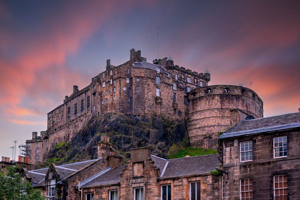 edinburgh-castle-heriot-place