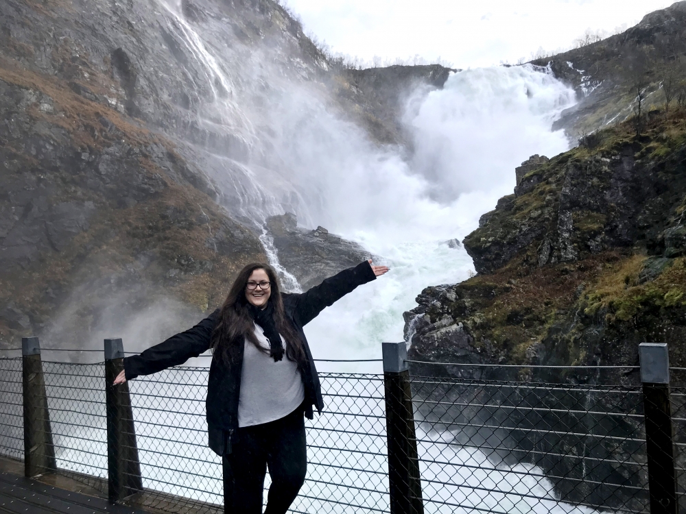 rail insider at Kjosfossen waterfall from the Flam Railway
