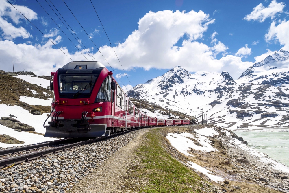 red-alpine-bernina-express