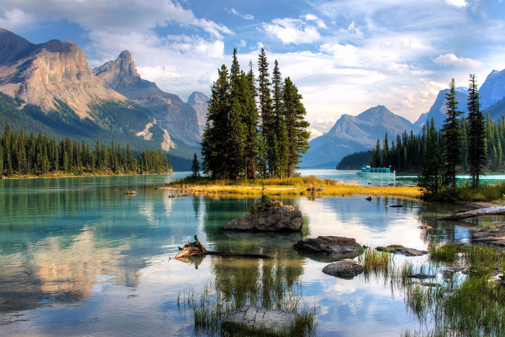 spirit_island_jasper_alberta_canada